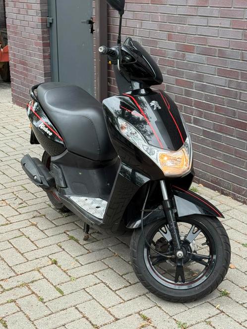 Peugeot kisbee 2015 - blouw kenteken, Fietsen en Brommers, Brommers | Peugeot, Gebruikt, Overige modellen, Maximaal 45 km/u, Ophalen