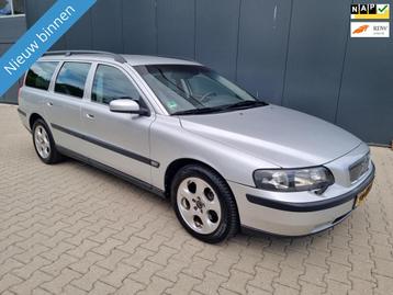 Volvo V70 2.4 D5 COMFORT LINE AIRCO LEDER LMV beschikbaar voor biedingen