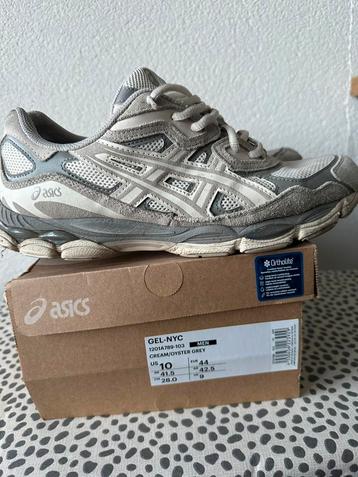 Asics sportschoenen 44 beschikbaar voor biedingen