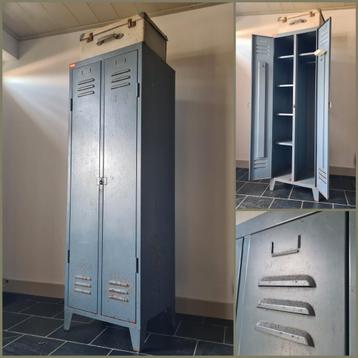 Stoere Vintage Stalen Lockerkast, locker, werkplaatskast beschikbaar voor biedingen
