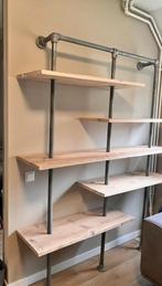Eikenhouten wandkast op steigerpalen, Ophalen, Gebruikt, 25 tot 50 cm