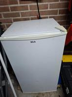 Kleine WLA koelkast/ vriesvak - Camping formaat -tafelmodel, Witgoed en Apparatuur, Vriezers en Diepvrieskisten, Gebruikt, Minder dan 60 cm
