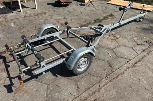 Boottrailer huren voor boten tot 6m - makkelijk in gebruik, Watersport en Boten, Boottrailers, Zo goed als nieuw, Sloepentrailer