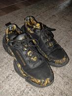 Versace Schoenen Maat 45 - Goud / Zwart, Zwart, Ophalen of Verzenden, Sneakers of Gympen, Gedragen