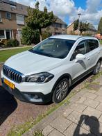 Suzuki S-Cross 1.0 Boosterjet 112PK Aut 2018 Wit, Auto's, Stof, 400 kg, Wit, Origineel Nederlands
