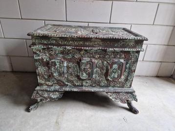 brocante beschikbaar voor biedingen