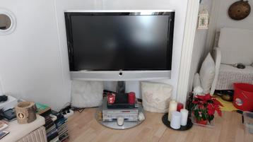 Loewe art 42 led TV met draaivoet