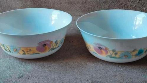 Arcopal France schaal - glaskeramiek - 24cm - 2 stuks, Huis en Inrichting, Keuken | Servies, Zo goed als nieuw, Schaal of Schalen
