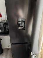 Chiq koelkast met waterdispenser, Witgoed en Apparatuur, Koelkasten en IJskasten, Ophalen, 150 tot 200 liter, Zo goed als nieuw