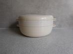 Tupperware Microplus Magnetron Schaal 1,5 Ltr. Crème, Huis en Inrichting, Ophalen of Verzenden, Zo goed als nieuw, Crème, Schaal