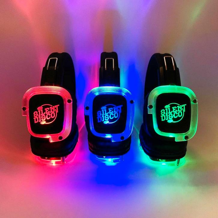 Silent disco te huur, Hobby en Vrije tijd, Feestartikelen | Verhuur, Zo goed als nieuw, Overige, Ophalen of Verzenden