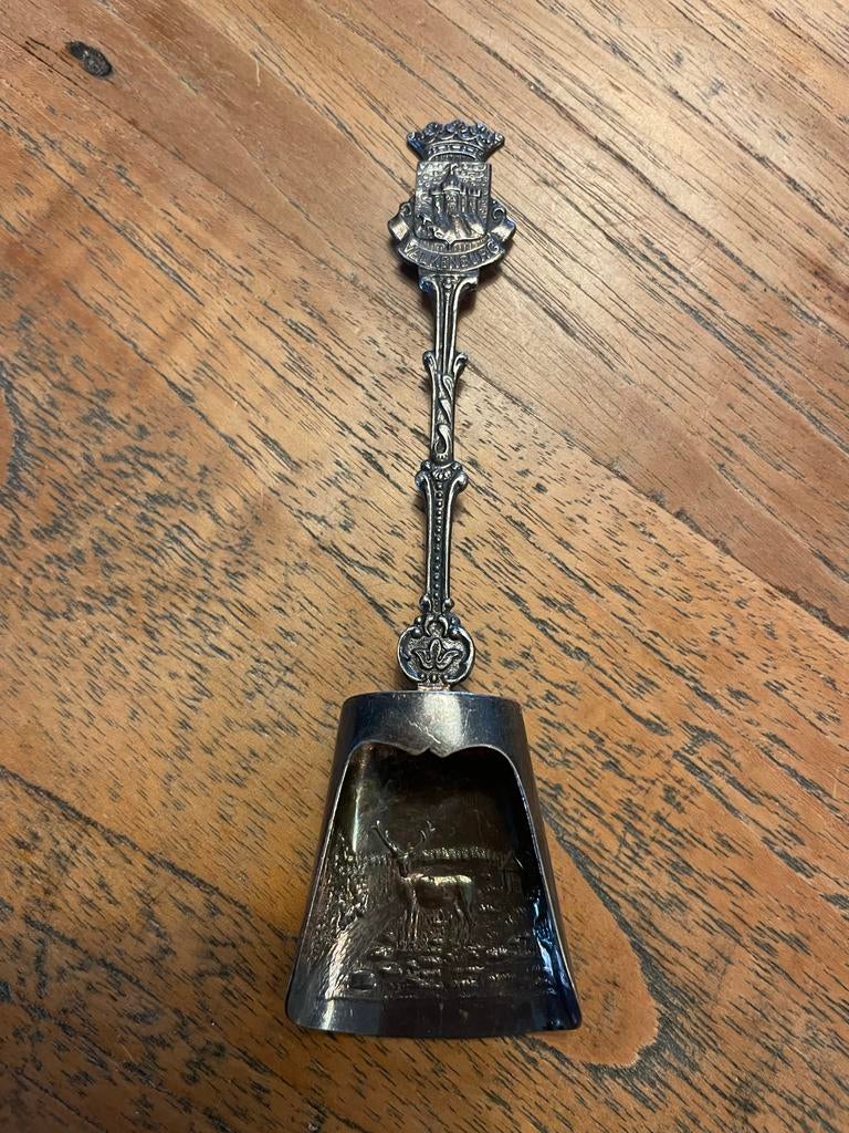 Verzilverde Suikerschep Valkenburg Logo, Ophalen of Verzenden, Zo goed als nieuw, Zilver, Los bestek