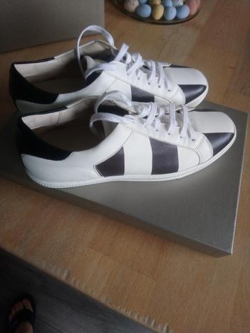 Leuke Dames Sneakers van het merk GIORGIO ARMANI maat 36