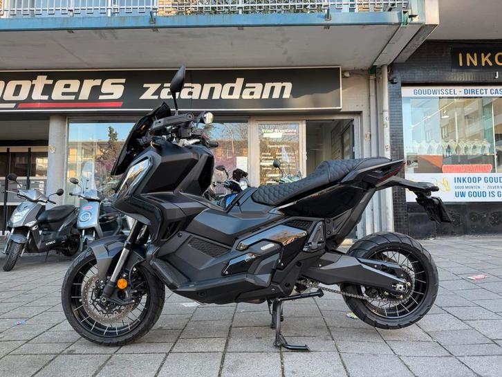 Honda x-adv 750 2024 black on black  Termignoni xadv, Motoren, Motoren | Honda, Bedrijf, Scooter, meer dan 35 kW, 2 cilinders