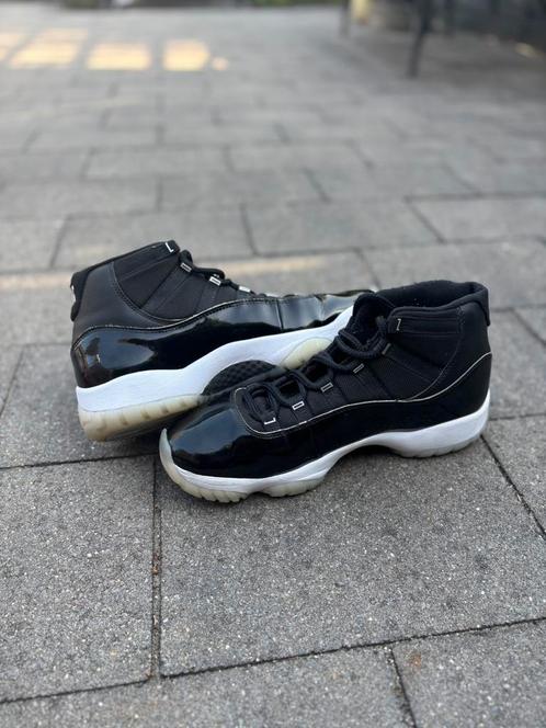 Jordan 11 Retro Jubilee 25th Anniversary (44.5), Kleding | Heren, Schoenen, Zo goed als nieuw, Wit, Ophalen of Verzenden