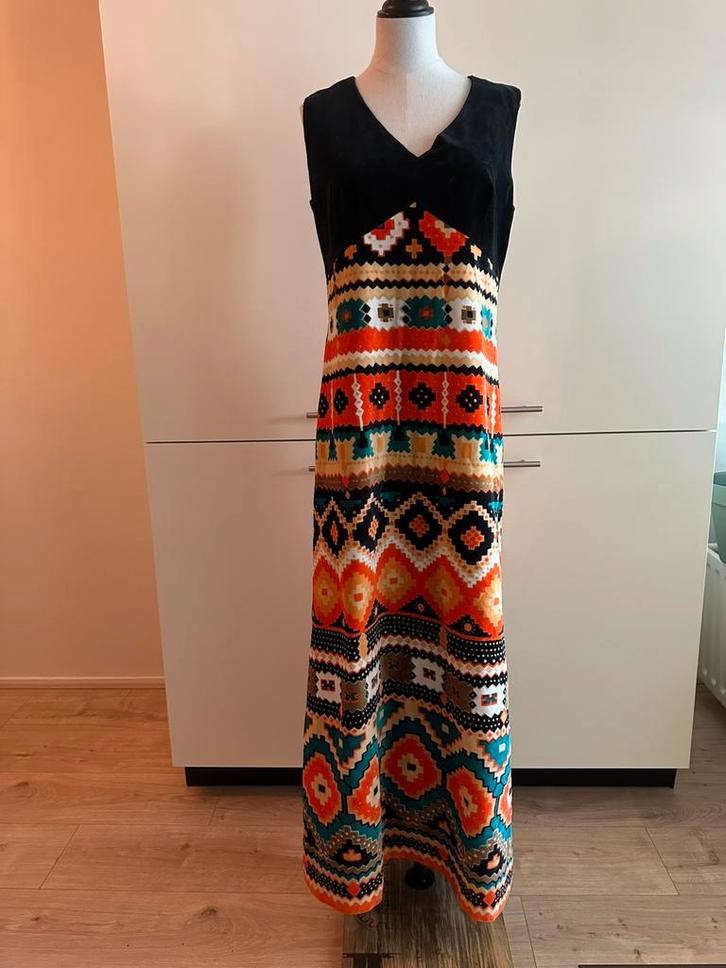 Vintage maxi-jurk bohemian stijl, Kleding | Dames, Jurken, Zo goed als nieuw, Maat 42/44 (L), Zwart, Onder de knie, Ophalen of Verzenden