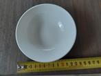 Bonbonschaaltje Royal Albert Bonne China nieuw 13 cm doorsne, Ophalen of Verzenden, Nieuw, Porselein, Overige stijlen