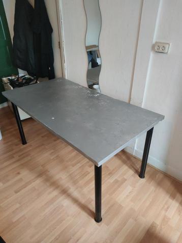 Bureau/tafel, 10 euro