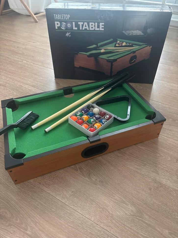 Poolbiljart van hout met toebehoren, Sport en Fitness, Biljarten en Poolen, Gebruikt, Pooltafel, Ophalen of Verzenden