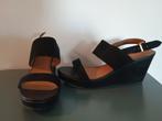 Esprit hogere sandalen zwart, maat 40, Zwart, Zo goed als nieuw, Esprit, Sandalen of Muiltjes
