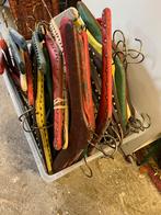 Partij met ruim 50 retro vintage kledinghangers, Ophalen
