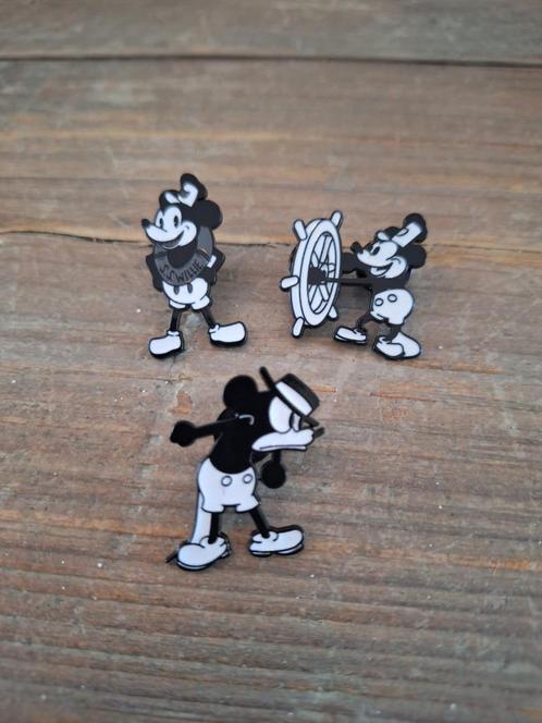 3 mooie zwart/wit pin van Mickey Mouse te koop, Verzamelen, Speldjes, Pins en Buttons, Nieuw, Speldje of Pin, Overige onderwerpen