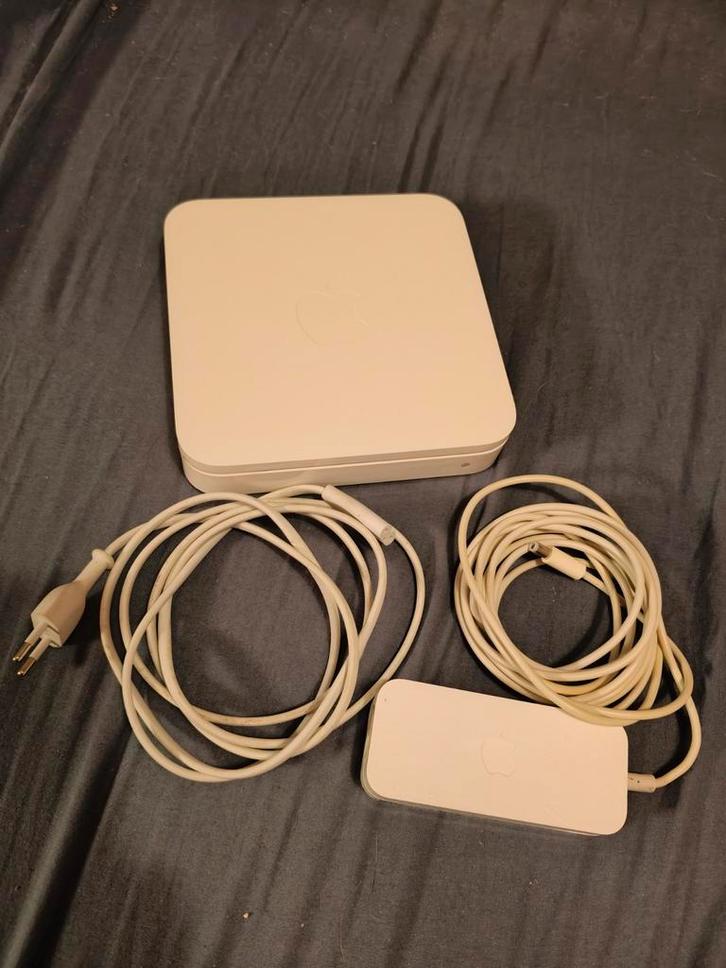 Apple AirPort Extreme Base Station A1408, Computers en Software, Routers en Modems, Gebruikt, Router, Ophalen of Verzenden