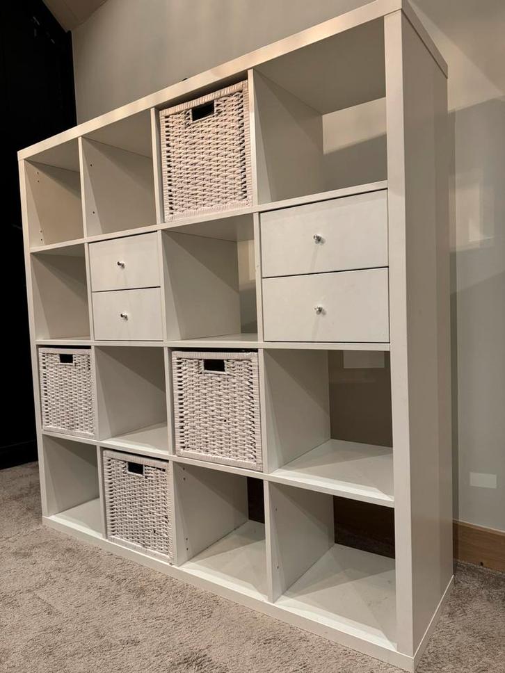 Kallax white unit including baskets, cupboards & drawers, Huis en Inrichting, Kasten | Boekenkasten, Zo goed als nieuw, 50 tot 100 cm