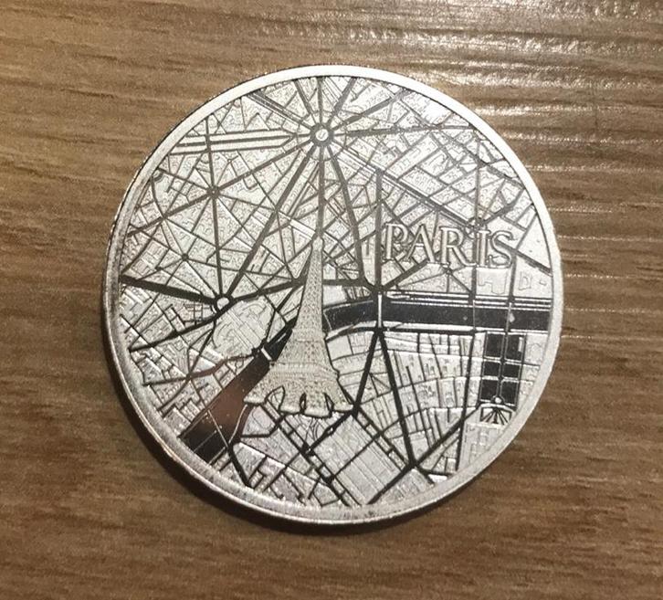 Mi moneda munt maat L Parijs, Sieraden, Tassen en Uiterlijk, Kettinghangers, Ophalen of Verzenden