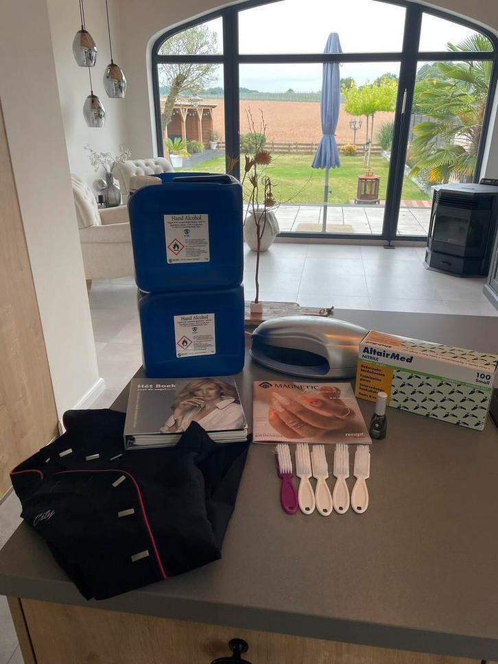 Nagelstyliste spullen, oa Magnetic, Sieraden, Tassen en Uiterlijk, Uiterlijk | Cosmetica en Make-up, Zo goed als nieuw, Toebehoren