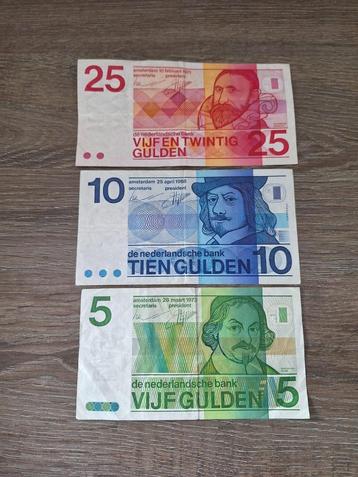 Setje biljetten 5, 10 en 25 gulden Erflaters 1968 - 1973 beschikbaar voor biedingen