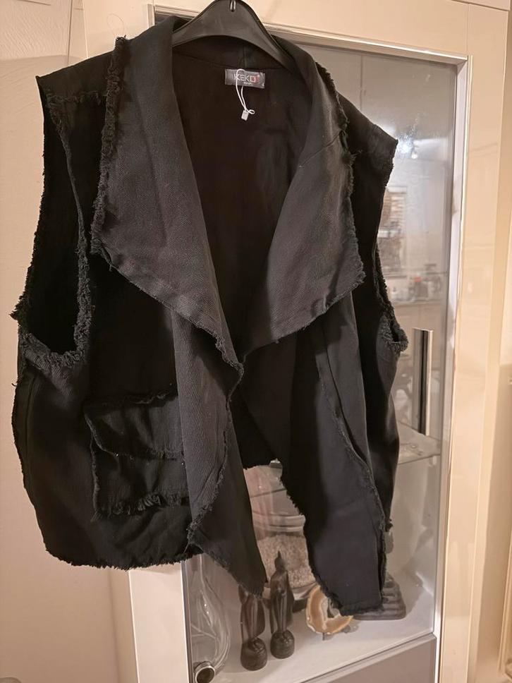 Keko Vest Maat 50 - Stijlvol en Uniek!, Kleding | Dames, Grote Maten, Zo goed als nieuw, Jasje of Colbert, Zwart, Ophalen of Verzenden