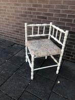 Leuk stoeltje voor meisjeskamer, wit met gebloemde zitting, Huis en Inrichting, Stoelen, Ophalen, Zo goed als nieuw, Stof, Eén
