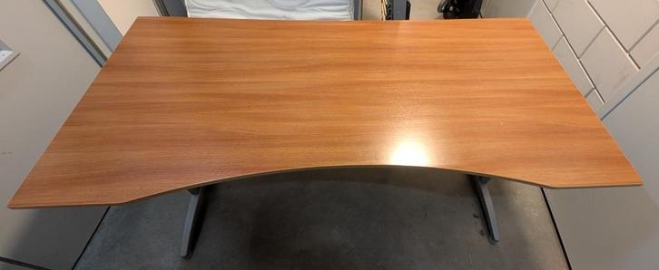 Bureau 1.80m, Huis en Inrichting, Bureaus, Gebruikt, Bureau, In hoogte verstelbaar, Ophalen