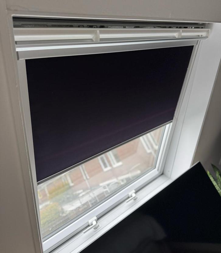 Keylite Dakraam 2022 - 131x127cm - Blauwe Bekleding, Doe-het-zelf en Verbouw, Glas en Ramen, Zo goed als nieuw, Dakraam, Ophalen