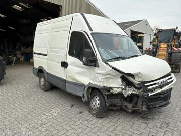 Iveco Daily 2.3 L10 schade beschikbaar voor biedingen