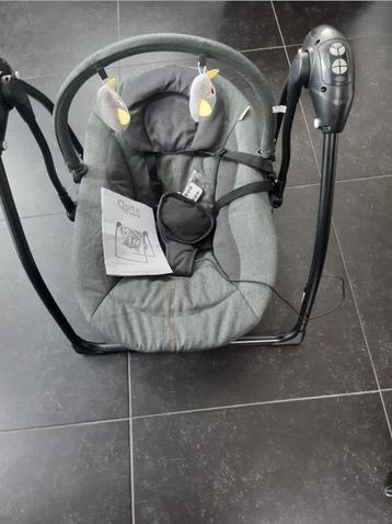 Nieuw: Qute swing wipstoeltje groen.   beschikbaar voor biedingen