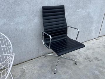 Vitra Eames EA108 lederen stoel met hoge rug, 8x beschikbaar voor biedingen
