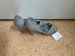 Nieuwe Venturini sandalen, maat 38, Venturini, Nieuw, Ophalen of Verzenden, Grijs