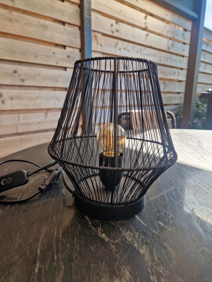 Zwarte Draadlamp - Sfeervolle Verlichting, Huis en Inrichting, Lampen | Tafellampen, Zo goed als nieuw, Minder dan 50 cm, Metaal