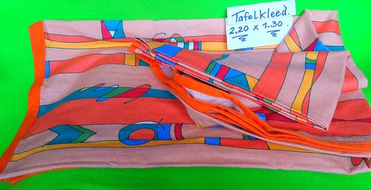 GROOT Tafelkleed -> 70's Retro oranje - 2.20 x 1.30 cm., Huis en Inrichting, Keuken | Textiel, Nieuw, Tafelkleed of Tafelzeil
