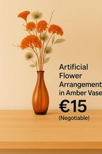 Artificial Flower Arrangement in Amber Vase – €25 (Negotiabl, Ophalen of Verzenden