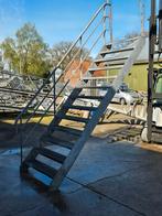 Stalen trap gegalv. Hoog2,55mtr. Nog046