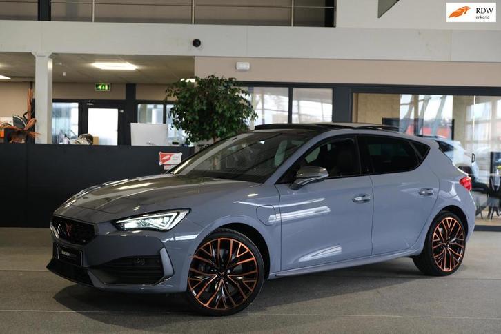 CUPRA Leon 1.4 e-Hybrid VZ Copper 245PK Pano Cam ACC Navi, Auto's, Cupra, Bedrijf, Te koop, Leon, ABS, Achteruitrijcamera, Adaptive Cruise Control