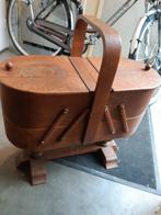 Antieke gebruikte naaikist/ naaidoos, Ophalen, Gebruikt