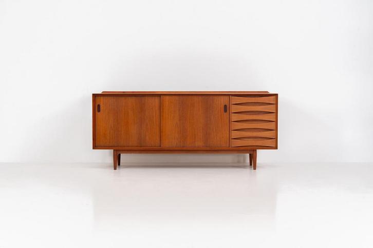 Zeldzaam Arne Vodder “OS29” vintage dressoir voor Sibast, Antiek en Kunst, Kunst | Designobjecten, Ophalen of Verzenden