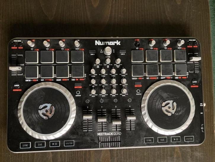 Numark mixtrack quad, Muziek en Instrumenten, Dj-sets en Draaitafels, Gebruikt, Draaitafel, Numark, Ophalen of Verzenden