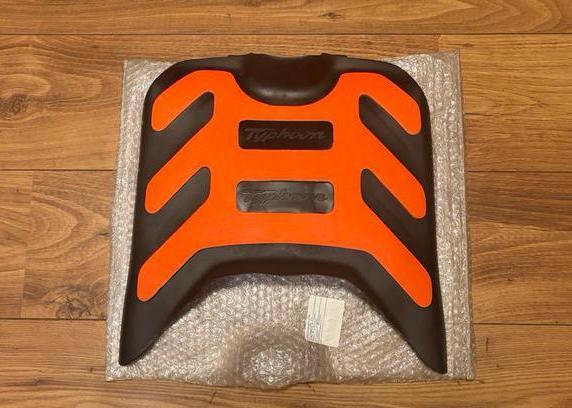 Piaggio Typhoon rubber voetenmat NIEUW treeplankmat ZELDZAAM, Motoren, Tuning en Styling, Ophalen of Verzenden