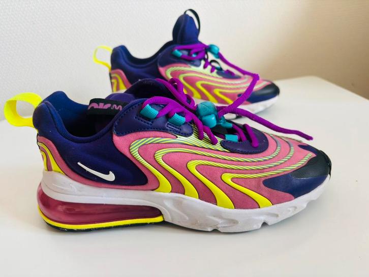 Nike Air MAX 270 maat 38, Sport en Fitness, Loopsport en Atletiek, Zo goed als nieuw, Hardloopschoenen, Nike, Ophalen of Verzenden