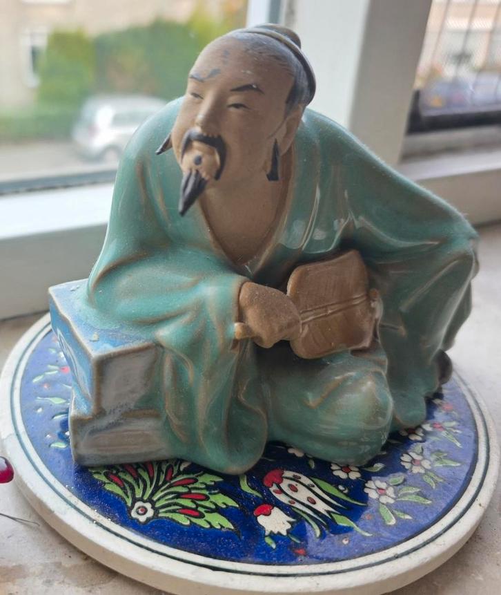 Oosters beeldje van een wijze man, Antiek en Kunst, Kunst | Beelden en Houtsnijwerken, Ophalen